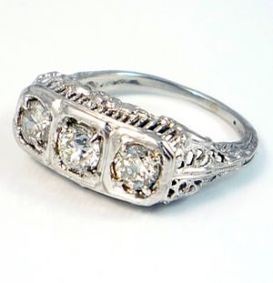 Pictures of engagement rings - Luscious blog - LaurenRoseDesign on Etsy.jpg